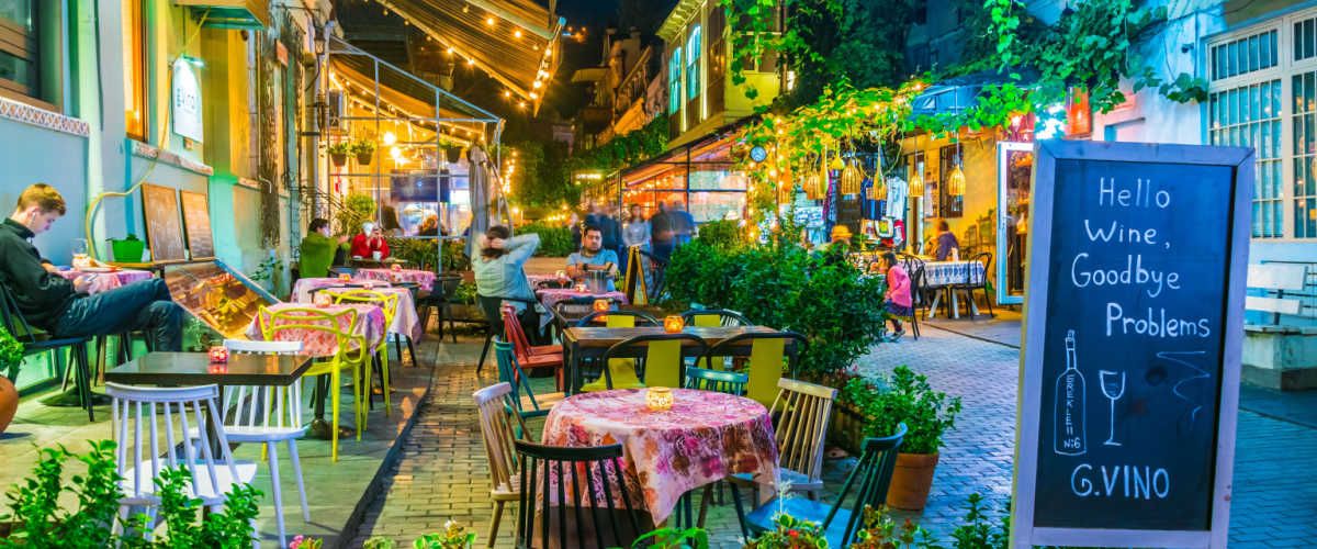 top-8-restaurants-in-tbilisi-fulfill-your-comfort-food-cravings